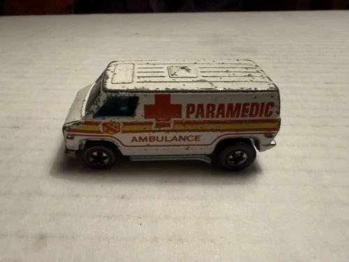 1974 HOT WHEELS SUPER VAN REDLINE PARAMEDIC AMBULANCE