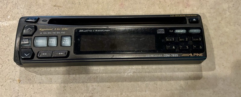 ALPINE CDM-7835 RADIO CD RECEIVER FACE PLATE ONLY replacement unit no reserve