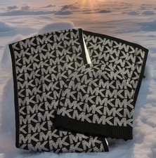 NWT Michael Kors Women Winter 2 Pieces Set Black/White Scarf And Beanie Hat  