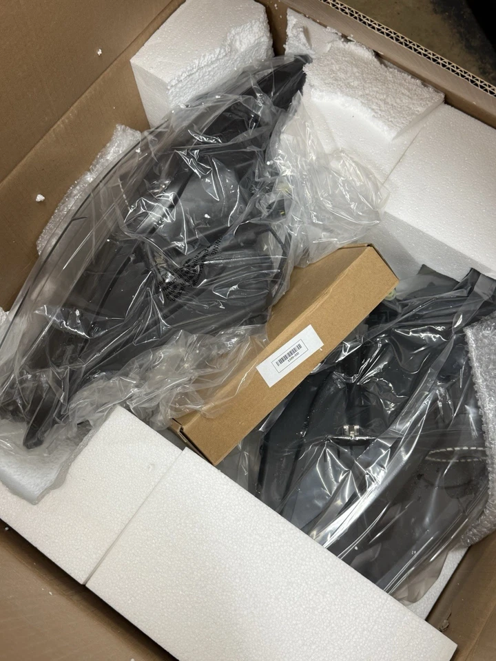 Faros preensamblados Oracle Lighting ColorSHIFT para Ford Mustang 2015-2017 Foto 3 de 4