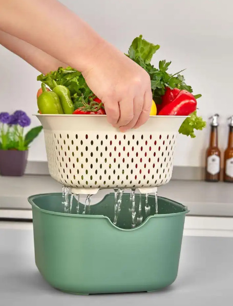 Moi All-in-One Salad maker Large Salad Bowl lemon juicer colander chopping board