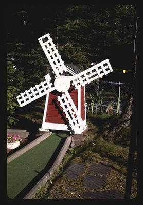 Photo:Windmill, Nutty-Putty, Old Forge, New York