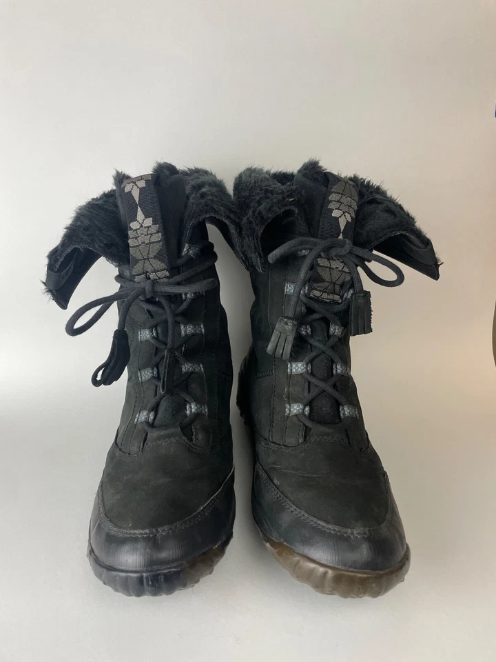 Cushe Alpine Cone Women's Black Winter Boots Size 8 Faux Fur Lined Lace-Up Grip - Image 4 of 4