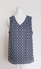Banana Republic Pleated Front Sleeveless Print Top Blouse Blue Size Small NWT