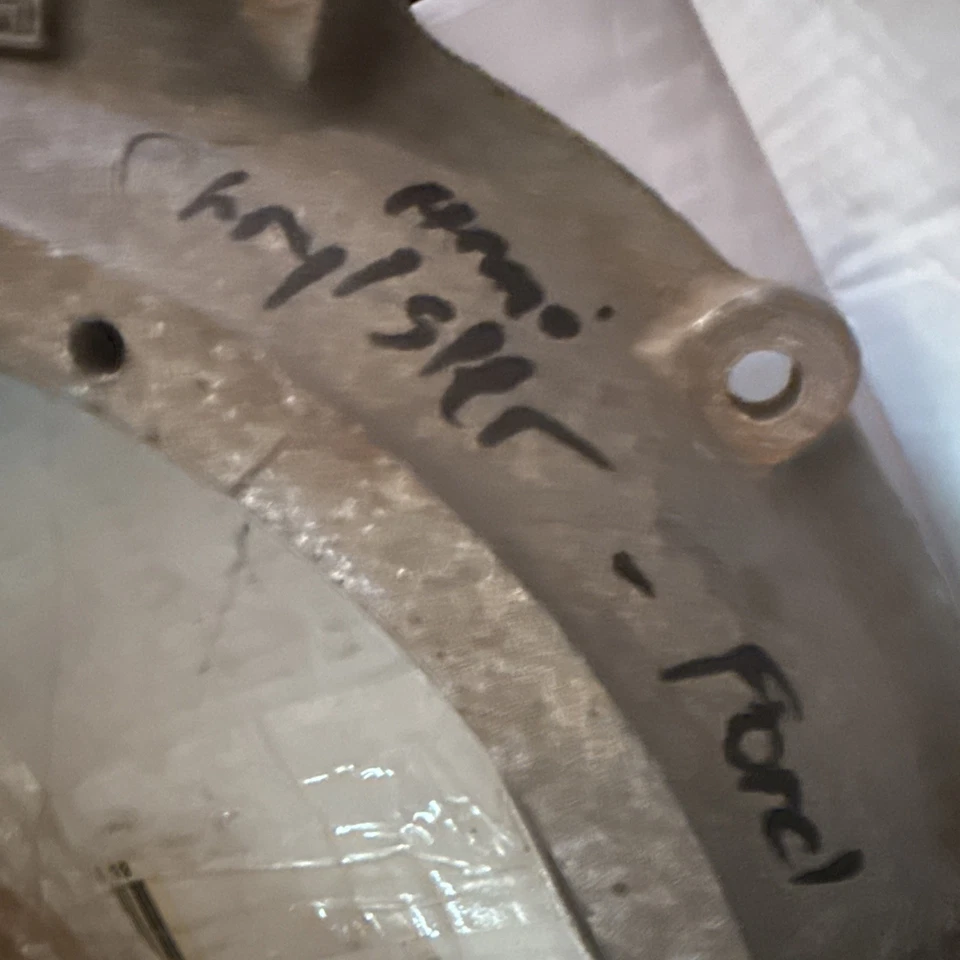 Cragar 309 Chrysler Hemi - Adaptador de transmisión Ford 1932 Flathead Bellhousing Foto 3 de 4