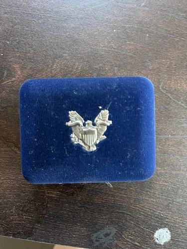 U.S. Mint American Eagle 2002 Silver Dollar 1 oz .999 w/ Box & Certificate