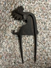 Antique Iron Horse Betel Nut Cutter (Kacip)