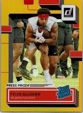 Panini Donruss Gold Refractor-Tyler Allgeier