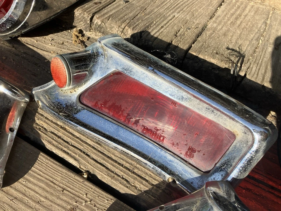 Dodge Phoenix 1961 luz trasera lente lámpara conjunto carcasa marcadores laterales surtido Foto 4 de 4