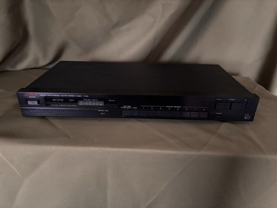 Luxman T-100 Stereo AM/FM Tuner Black Tested & Working!