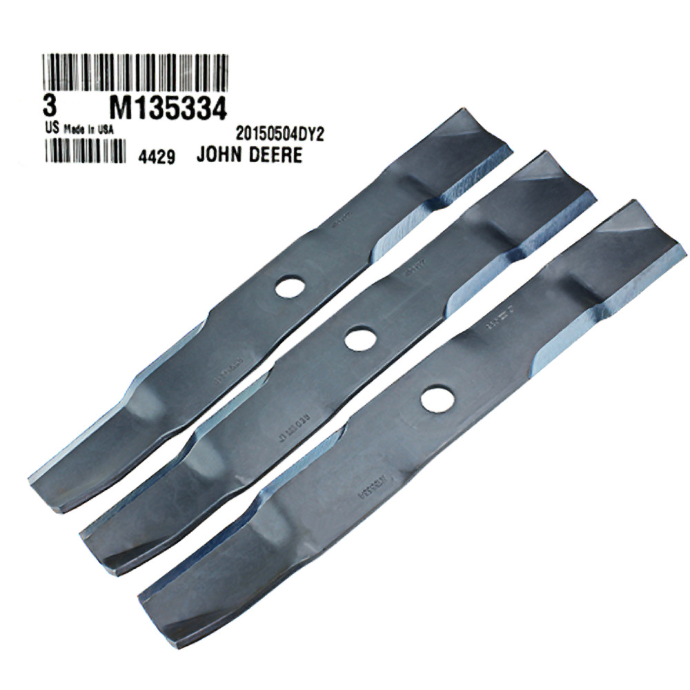 John Deere Original Equipment 3 Blades #M135334