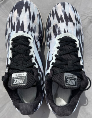 Nike In Season TR 6 Athletic Running Shoes Black White  display picture 3