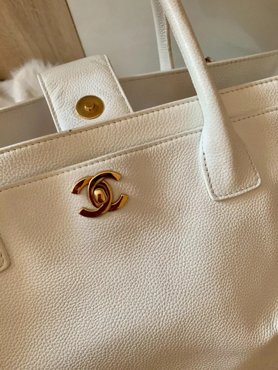 Chanel Executive Tote Bag White Leather Handbag Golden Hardware