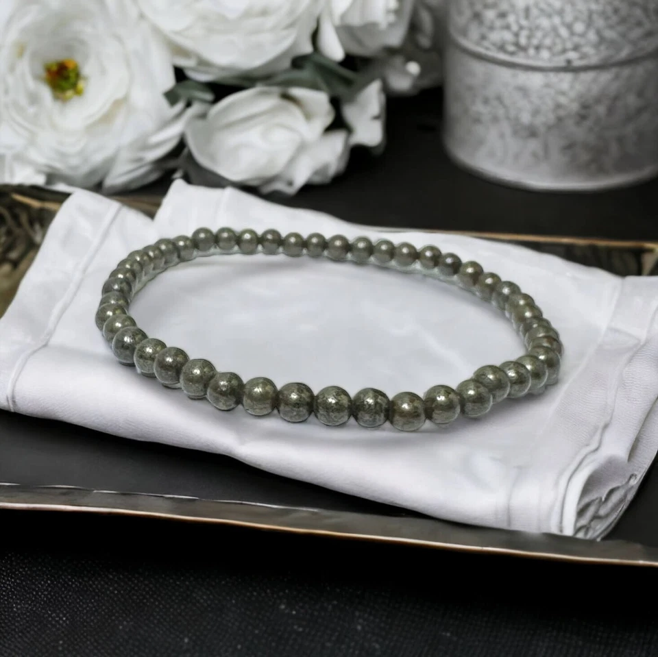 Pulsera de cuentas de piedra de pirita natural pulsera elástica de piedras preciosas curativas hecha a mano Foto 3 de 4