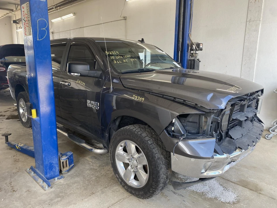 Used Transfer Case Control Module fits: 2018 Ram Dodge 1500 pickup Transfer Case - Image 4 of 4