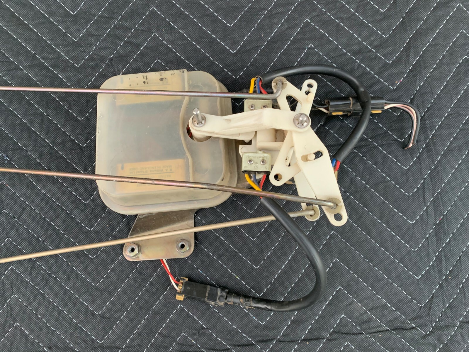 91 Bentley Eight Turbo R Front Right Side Power Door Lock Actuator Mechanism