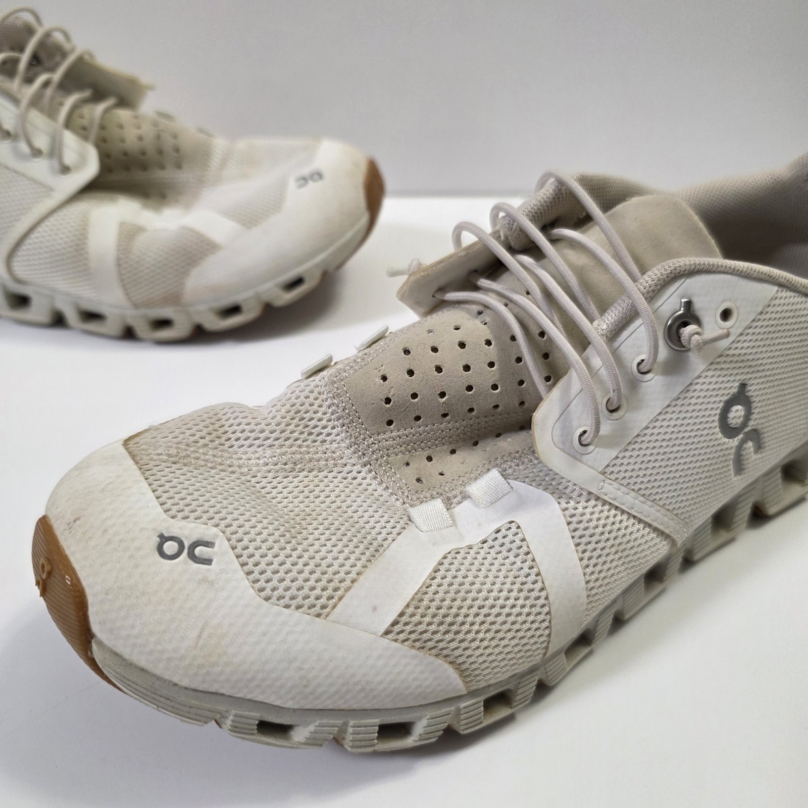 On Cloud Swiss Engineering Cloud 5 White Womens 8… - image 3