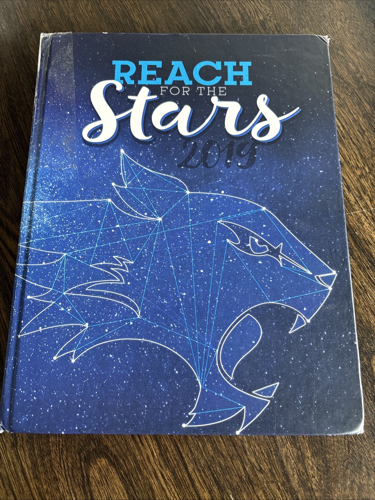 2019 Willow Wood Junior High Yearbook, Tomball Texas, Hardcover