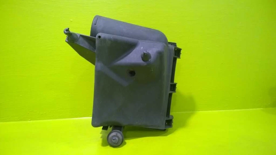 97 98 99 00 MERCEDES SLK230 AIR CLEANER BOX OEM 2875-22 - Image 3 of 3