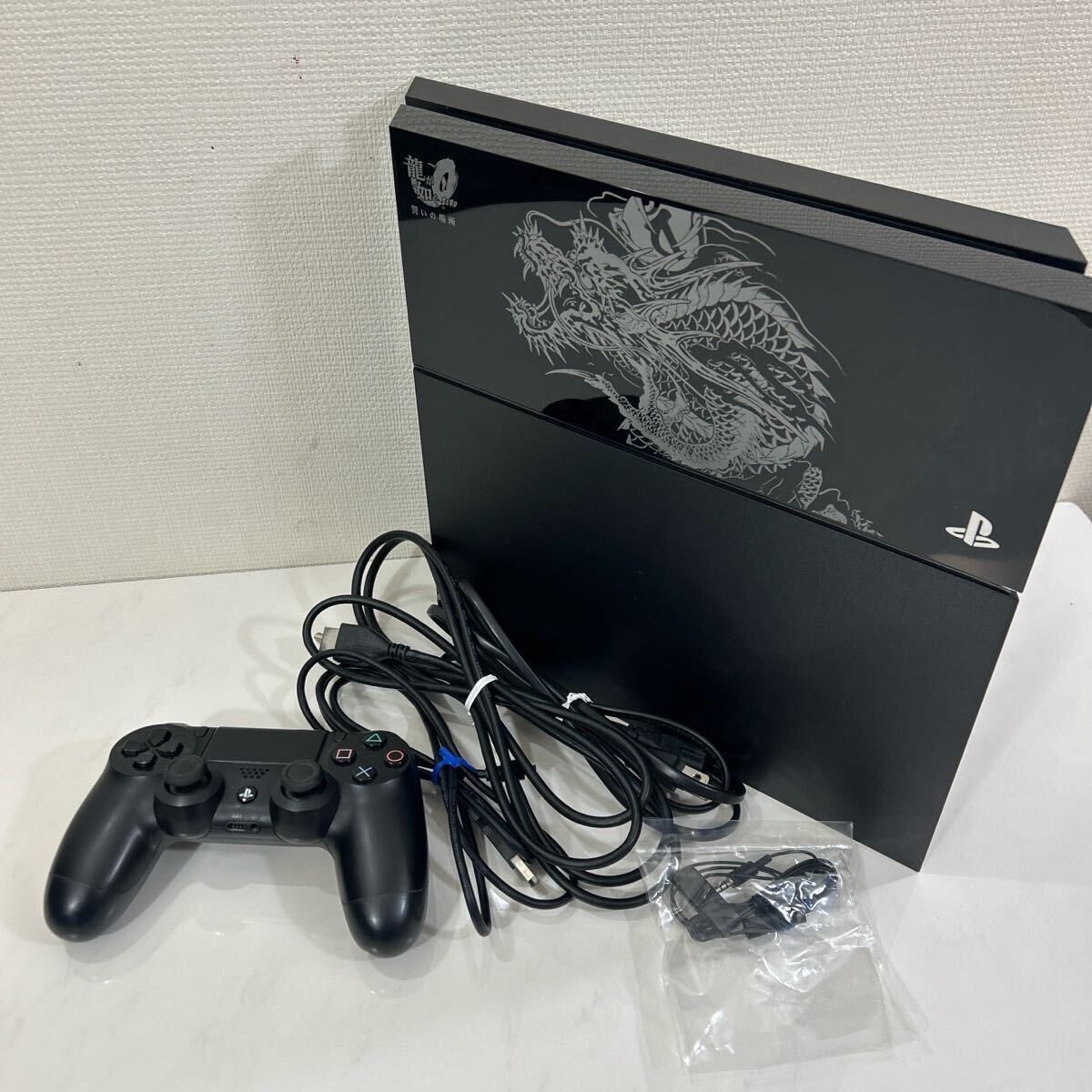 SONY PlayStation4 PS4 Yakuza 6 console CUH-2000A B01 From