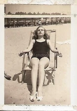AS SHE WAS IN SUMMER Vintage SMALL FOUND PHOTO Black And White ORIGINAL 410 54 N