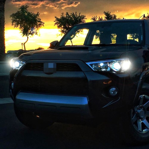 Switchback 28-SMD LED Front Turn Signal Light Bulbs for 2014-2019 Toyota 4Runner - Picture 8 of 10
