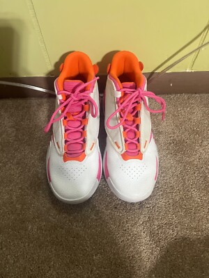 Jordan Max Aura 4 s, White, Pink, Orange,size 5 in women