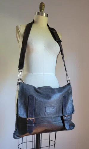 ETRO DEEP BROWN GENUINE LEATHER MESSENGER BOOKBAG LAPTOP CASE Made in ITALY