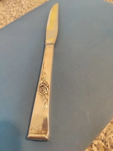Sterling Silver Reed & Barton Classic Rose  Regular Knife 72 grams