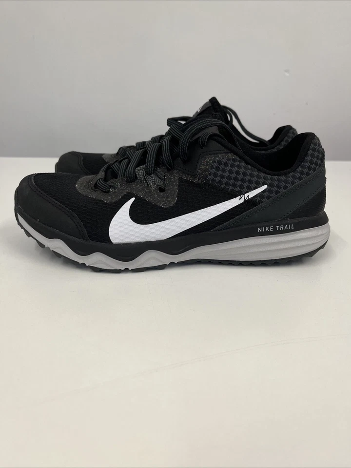 Nike Trailrunning-Turnschuhe Damen UK-Größe 6 neu ohne Karton #972