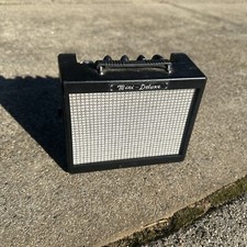 Untested Fender MD20 Mini Deluxe Amplifier Guitar Amplifier -Portable Classic A