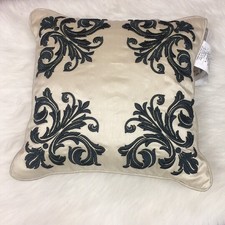 croscill daphne pillows