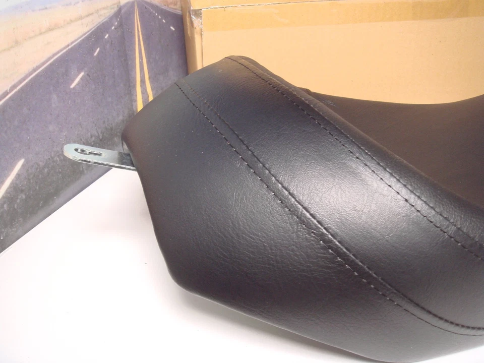 Harley Solo Seat negro FXDWG Wide Glide 1996-2005 20" longitud V-Twin 47-0910 X5 Foto 2 de 4