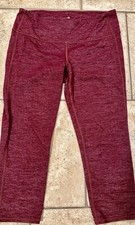 Women's ATHLETA Capri Leggings Size Medium Burgundy Heather
