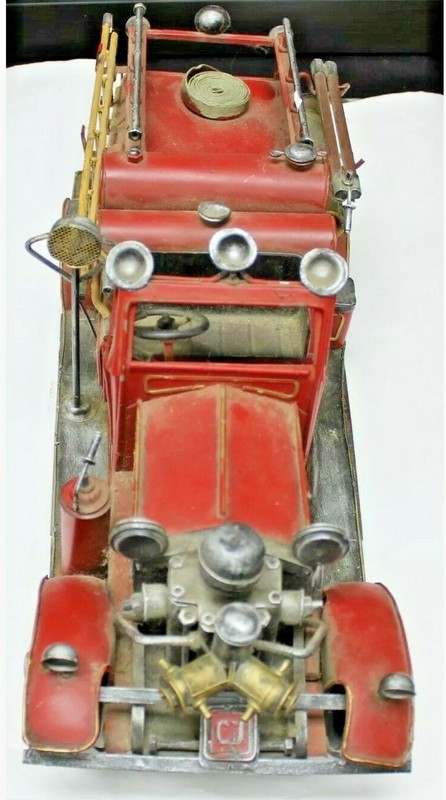 VINTAGE AB TOOLS FIRE TRUCK HAND PAINTED CLASSIC FIRE ENGINE MODEL 