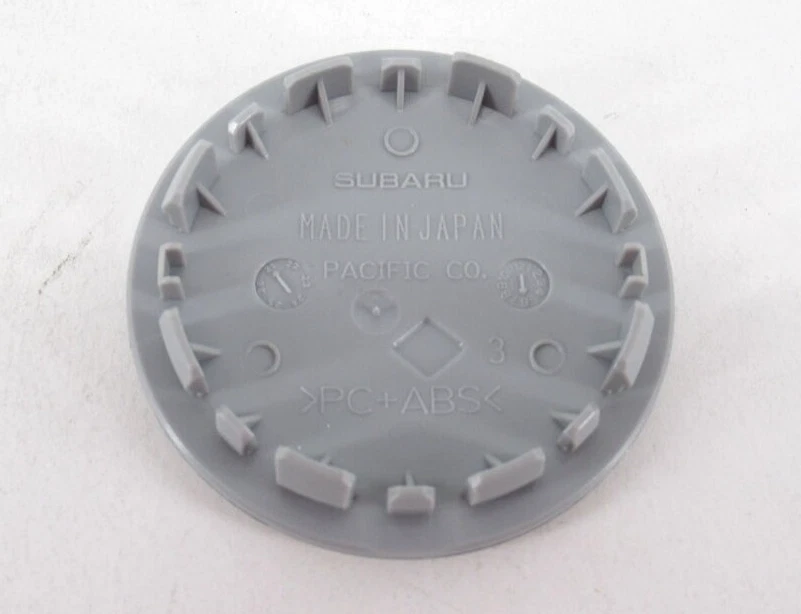 Tapa central de rueda genuina OEM Subaru 28821VA011 (1) logotipo de Subaru en plata Foto 3 de 3