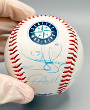 Seattle Mariners Signed Baseball Logan Morrison Chris Young MLB Bud Selig Ball