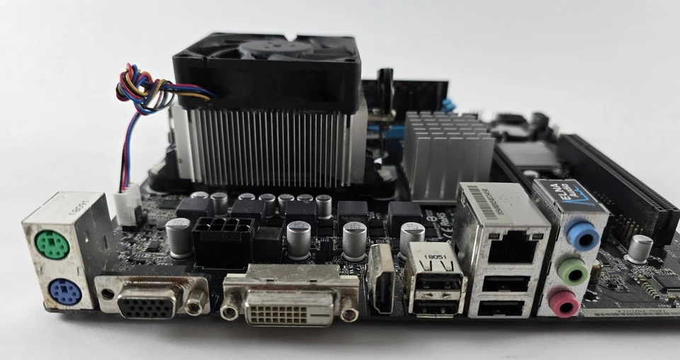 AMD FX 6300 + ASRock 760GM-HDV + 8GB DDR3 + CPU Kühler - Bild 2 von 2