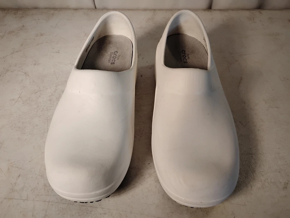 Crocs dual comfort white nurse work shoes 8W slip resistant sole womens - Image 2 of 4