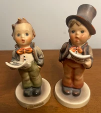 Hummel Goebel  Pair Street Singers