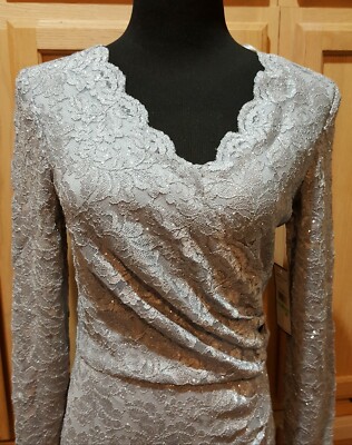 Jessica Howard JH0M0400 Silver Stretch Scallop Lace Ruch V-Neck