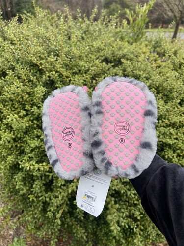NEW WONDER NATION Baby Girls Sz 6 Fuzzy Monster Pink Claw Foot Slippers Booties - Picture 10 of 11