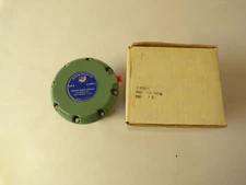 Johnson Controls Diaphragm Pneumatic Actuator Valve V-3000-1 Exposed
