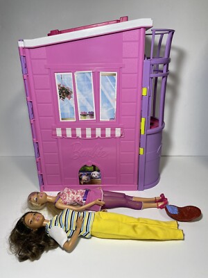2016 Barbie/Mattel Animal Care Vet Clinic Veterinarian Office Foldable W/ Dolls