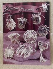 1996 Annie's Attic SPRINGTIME ORNAMENTS Crocheted Pattern Book 17 Designs - GUC