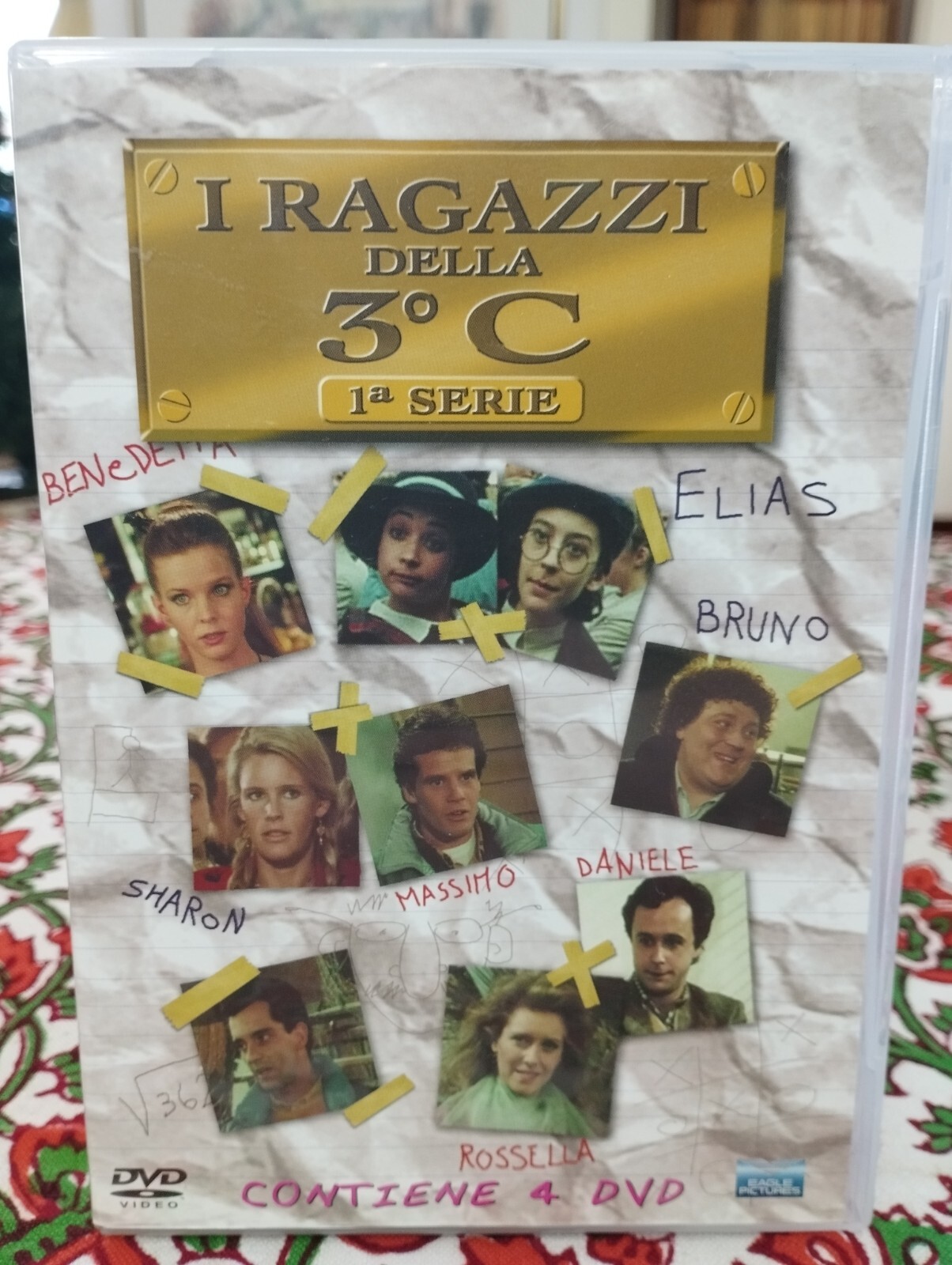 Foto 1 di 3