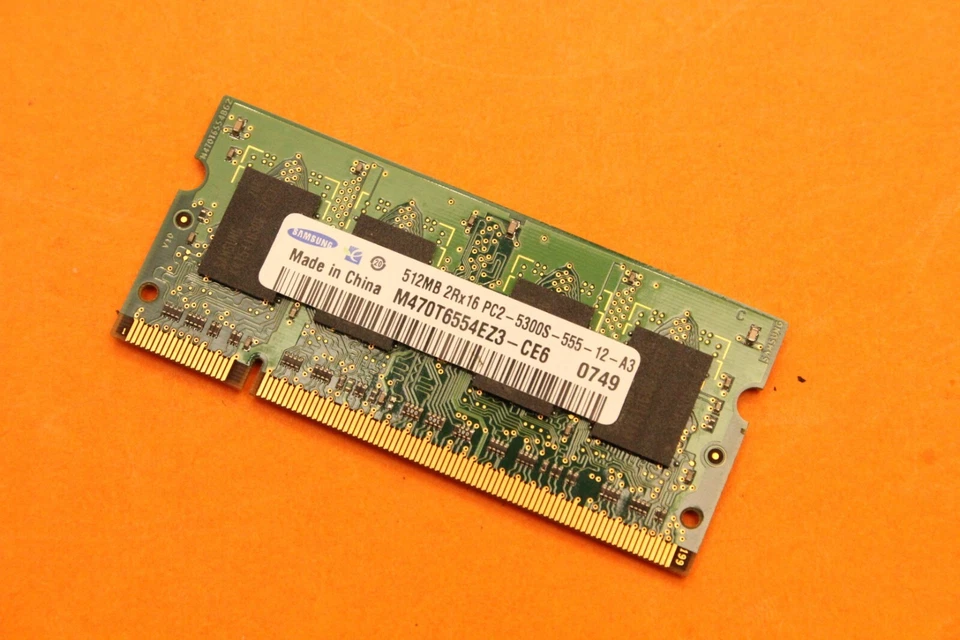 512 MB DDR2 RAM 200-pin SO-DIMM 2Rx16 PC2-5300S Samsung M470T6554EZ3-CE6 - Image 3 of 3