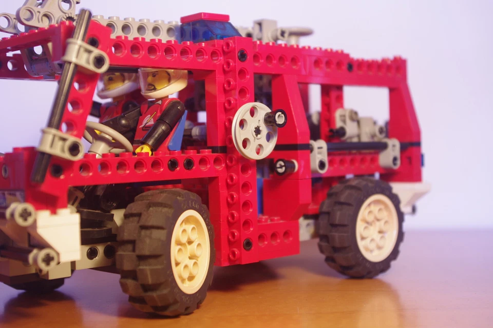 LEGO Technic 8280 Fire Engine / Fire Response Unit, foto 4 di 5