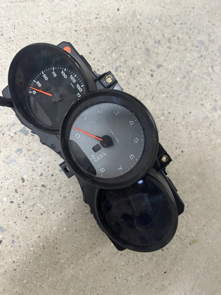 2017 Porsche Macan Dashboard With Cluster And Touch Screen - Image 2 of 4