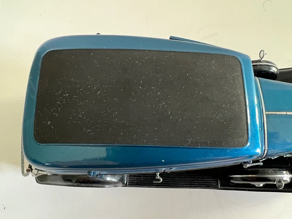 Danbury Como Nuevo 1:24 1932 Cadillac V-16 Fleetwood Sedán Limitado #652 Emisiones *LEER* Foto 3 de 4